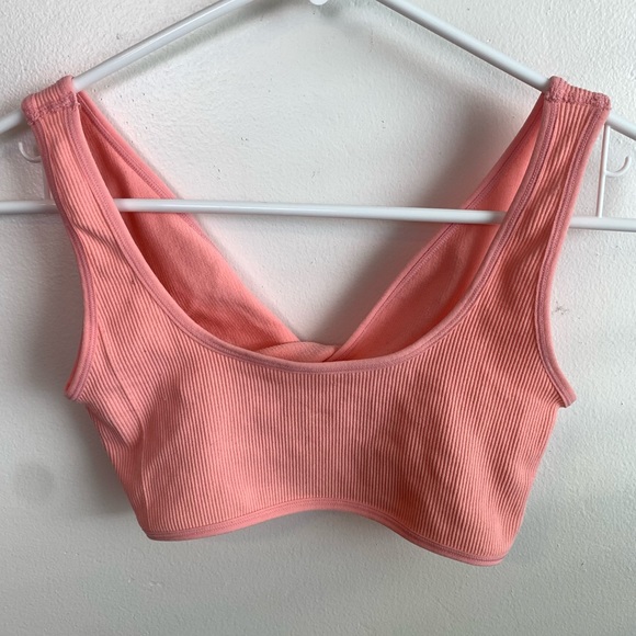 NWOT Abound Pink Hydrangea Avery Twist Bralette - Picture 3 of 6